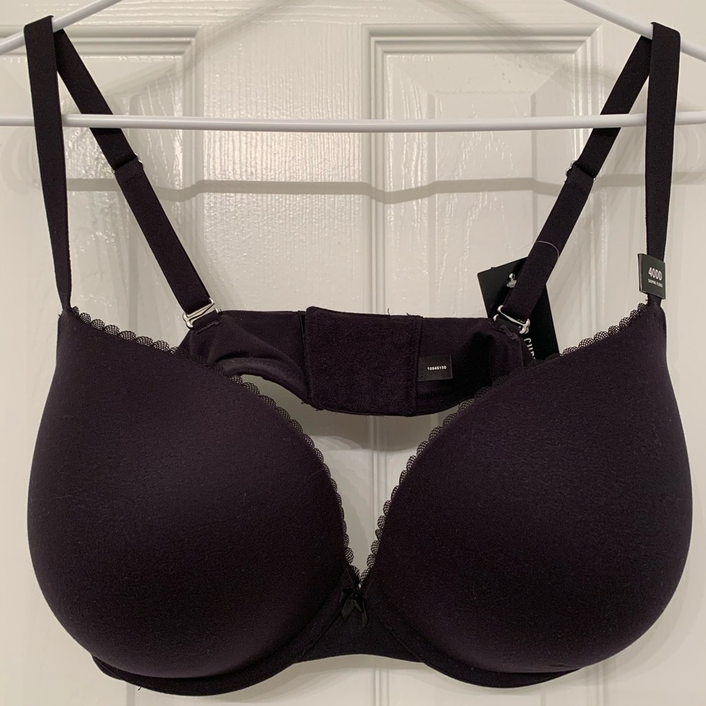 Torrid Curve Plunge Black Bra NWT 40DD